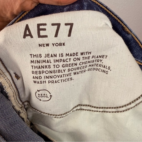 AE 77 High Rise Flare Jeans Size 31 Short - Picture 6 of 8